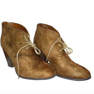 Hot Tomato Brand Women's Suede Boots